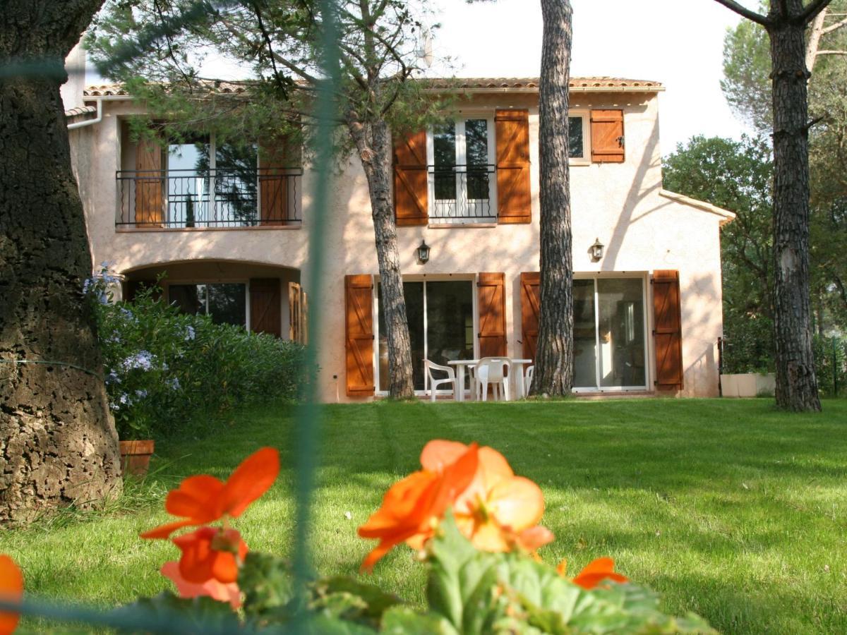 Location Villa Et Studios Roquebrune-sur Argens Bagian luar foto