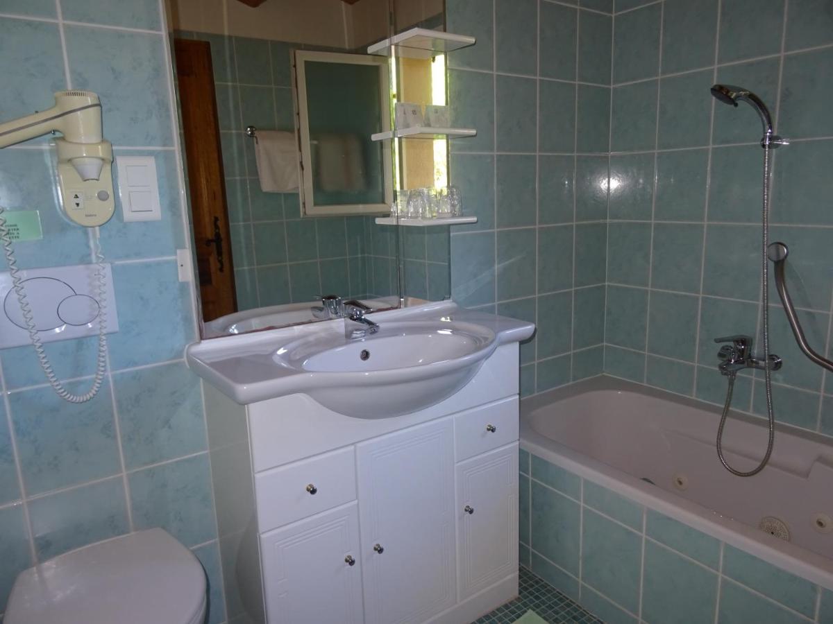 Location Villa Et Studios Roquebrune-sur Argens Bagian luar foto