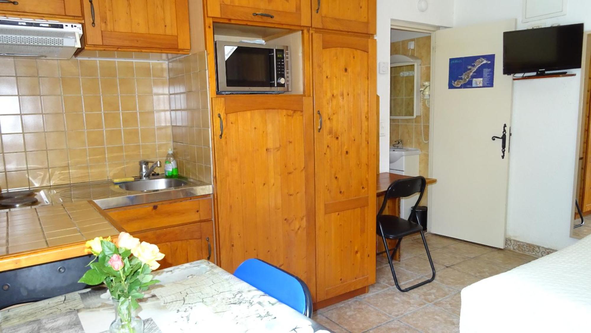 Location Villa Et Studios Roquebrune-sur Argens Bagian luar foto