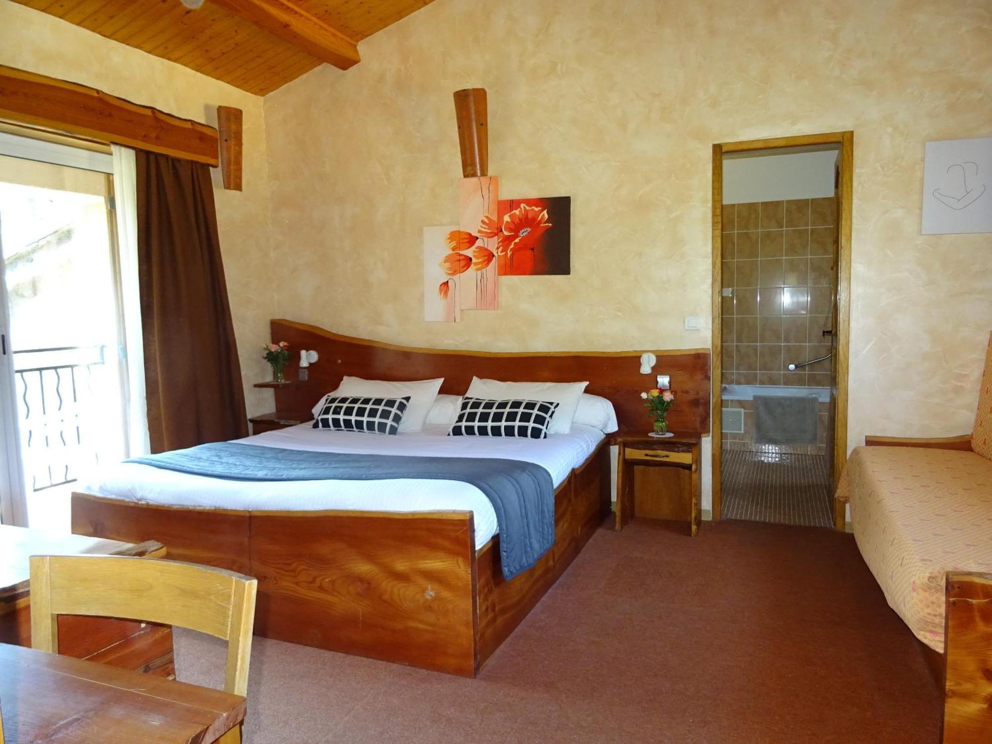 Location Villa Et Studios Roquebrune-sur Argens Bagian luar foto